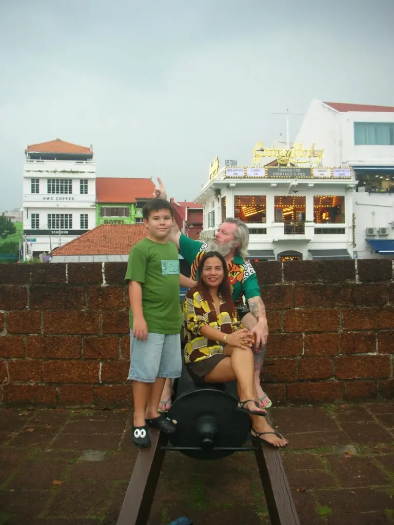 gravy baby malacca review sitting on the cannon
