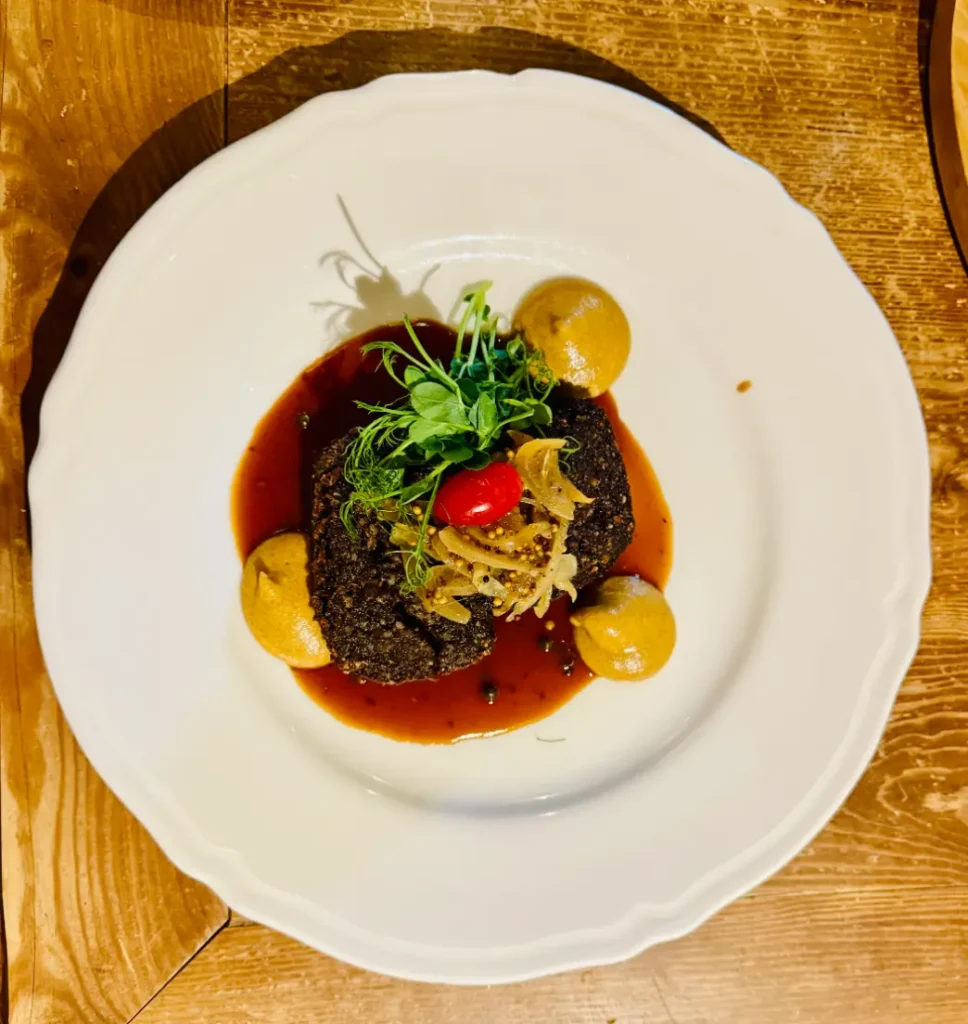 the red hog review warsaw black pudding