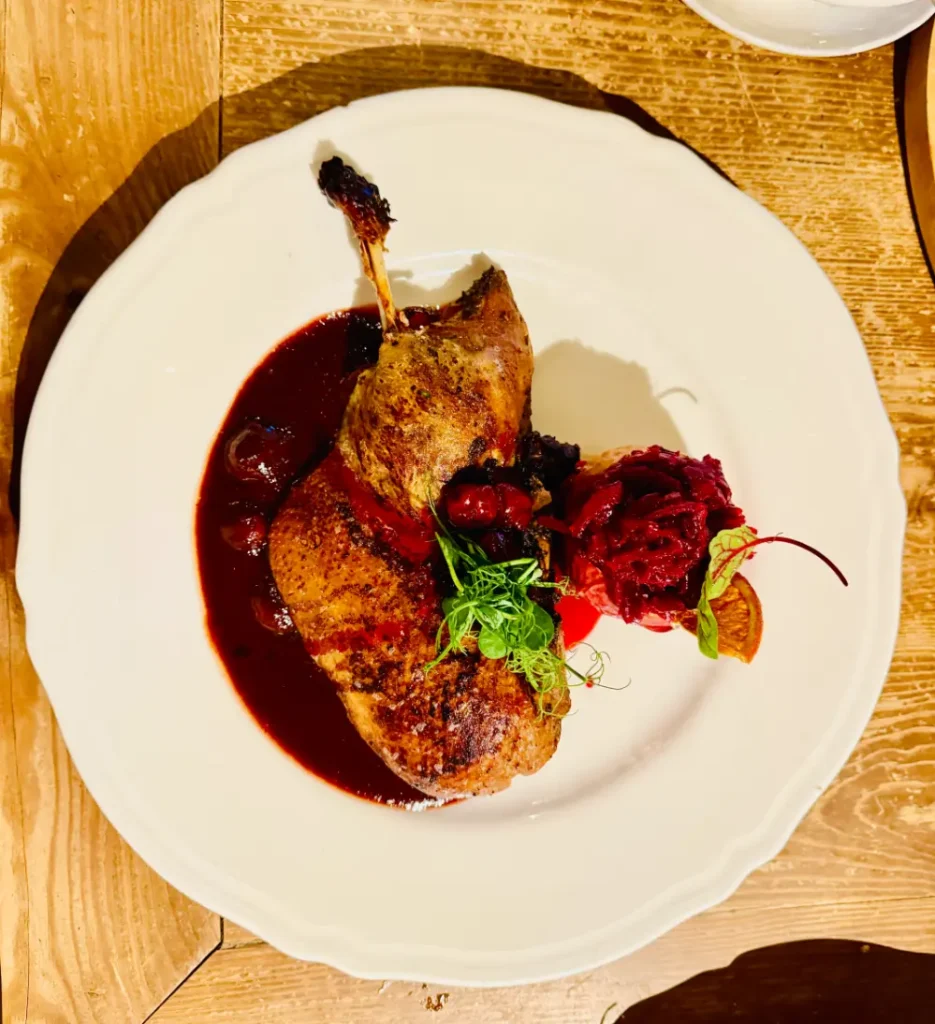 the red hog review warsaw duck with apple and cherry jus