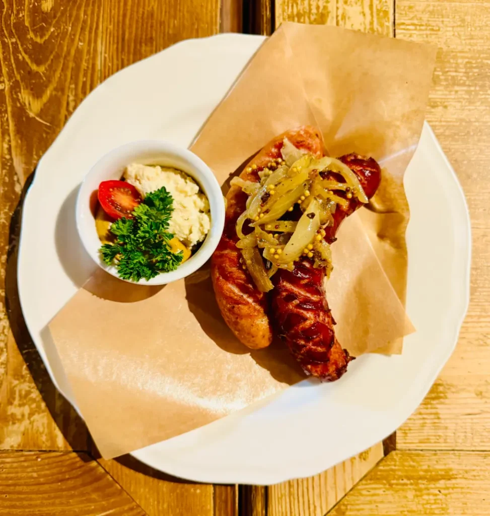 the red hog review warsaw two sausages