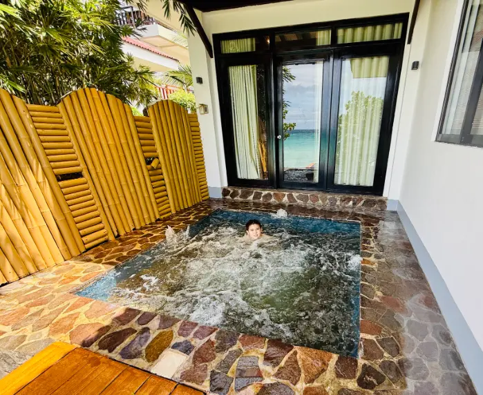 anda pearl premier resort review family room jacuzzi