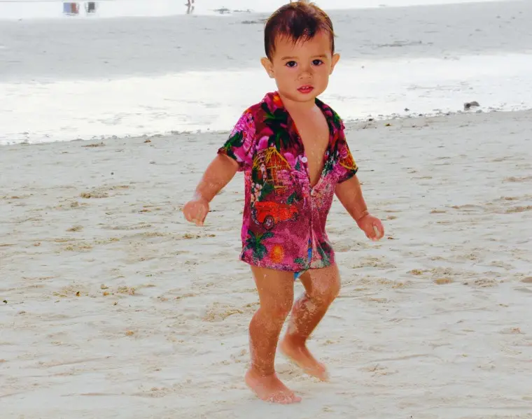 boracay review jude jude in cool shirt