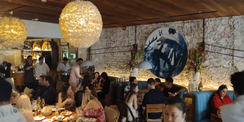 Olivia Restaurant & Lounge Brunch Full House