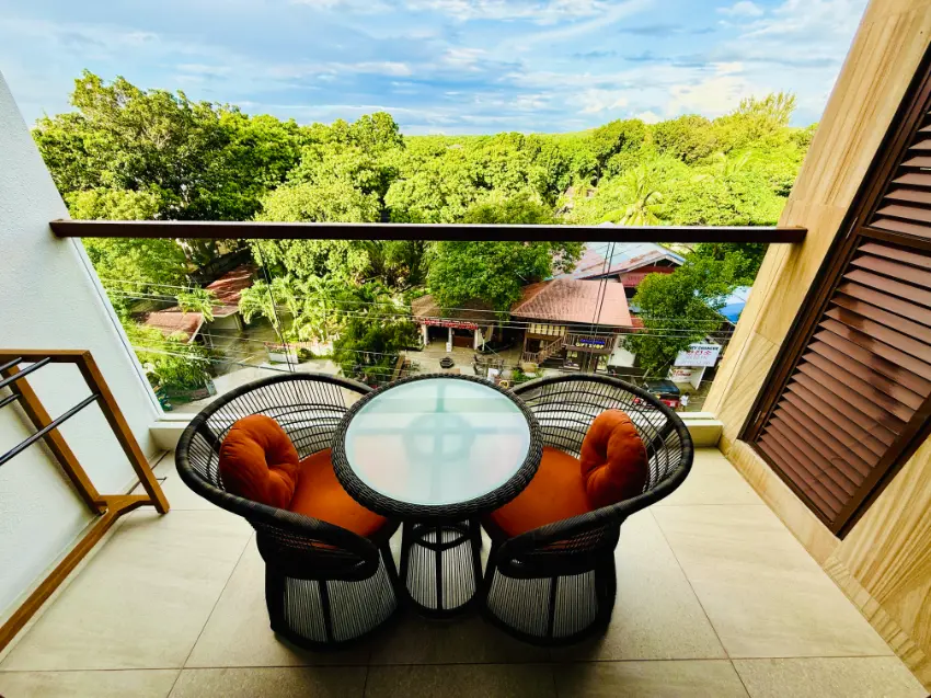 HENANN PREMIER BEACH RESORT REVIEW balcony