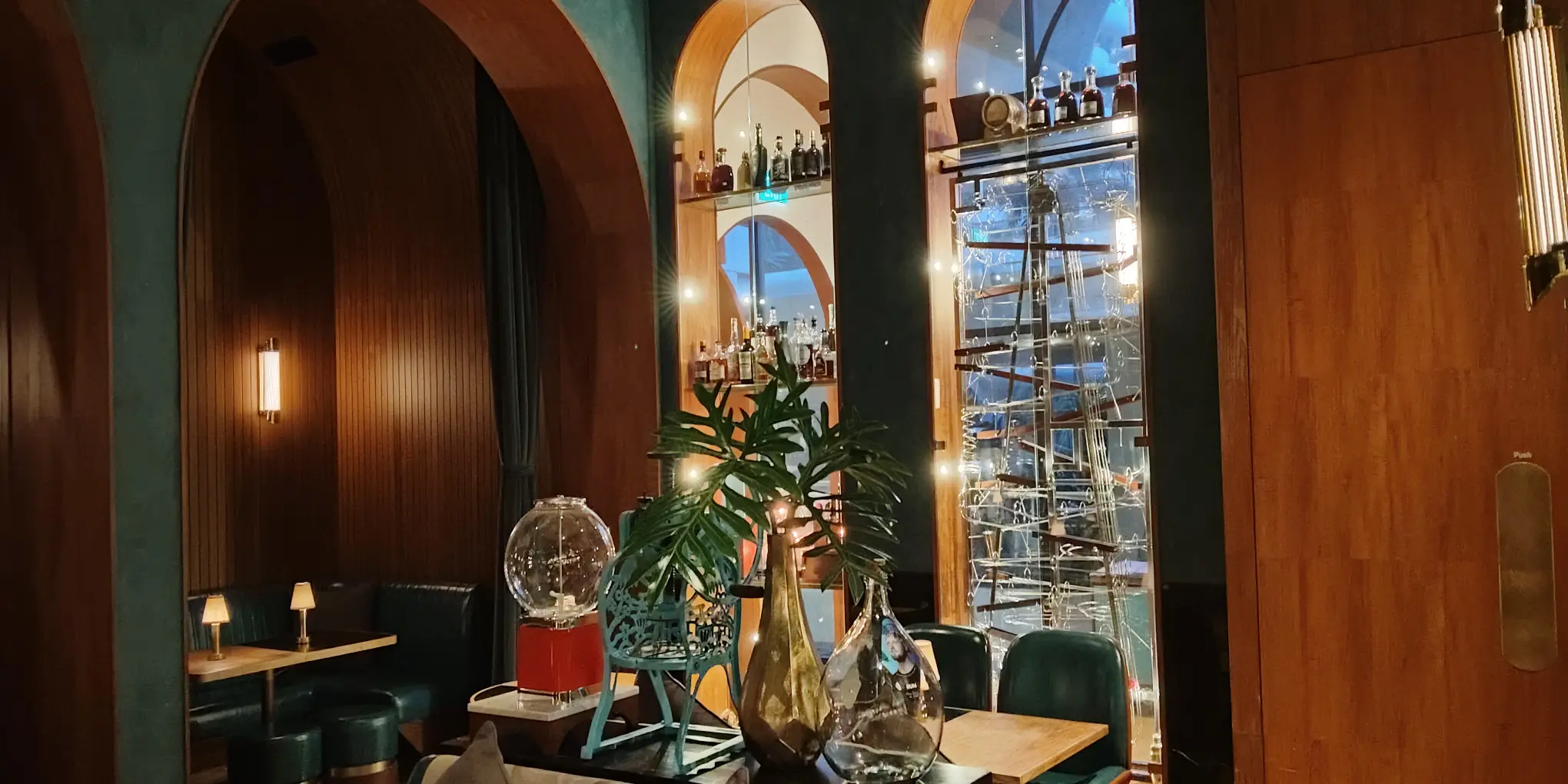 Origin Bar - Lounge And Bar - Shangri-La - Asia's Best 50 Bar