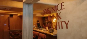 Restaurant Reviews 3 Restaurant Reviews Players Table - Play Nice Drink Naughty