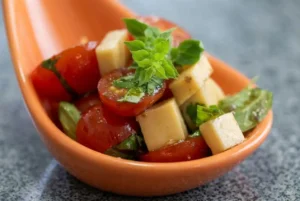 Salads & Soups 24 Salads & Soups Mozzarella Tomato Basil Balsamic Salad