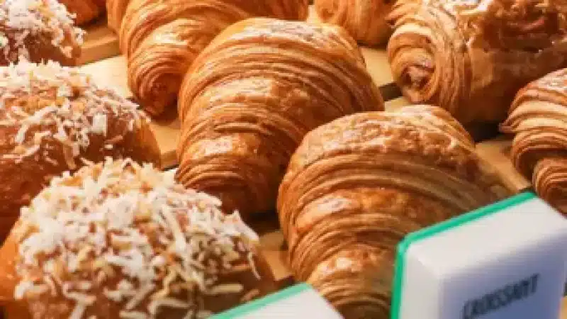 Woodleigh Mall Food Guide: 10 Must-Try Restaurants 10 Woodleigh Mall Food Guide: 10 Must-Try Restaurants Tiong Bahru Bakery - Woodleigh Mall